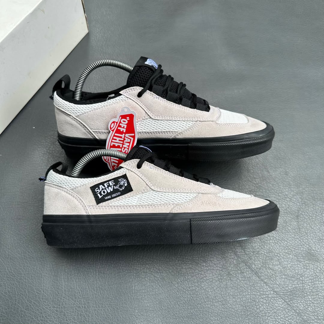 QueenOnlineBiz's tweet photo. Naomba Repost🙏

#VIATU BORA 🔥🛍️

✅Size   40/41/42/43/44/45

✅Bei    95,000/=

https://t.co/iNVc9ElUHN
Au 0713800448
📍Kariakoo https://t.co/Uroyqjs2JU