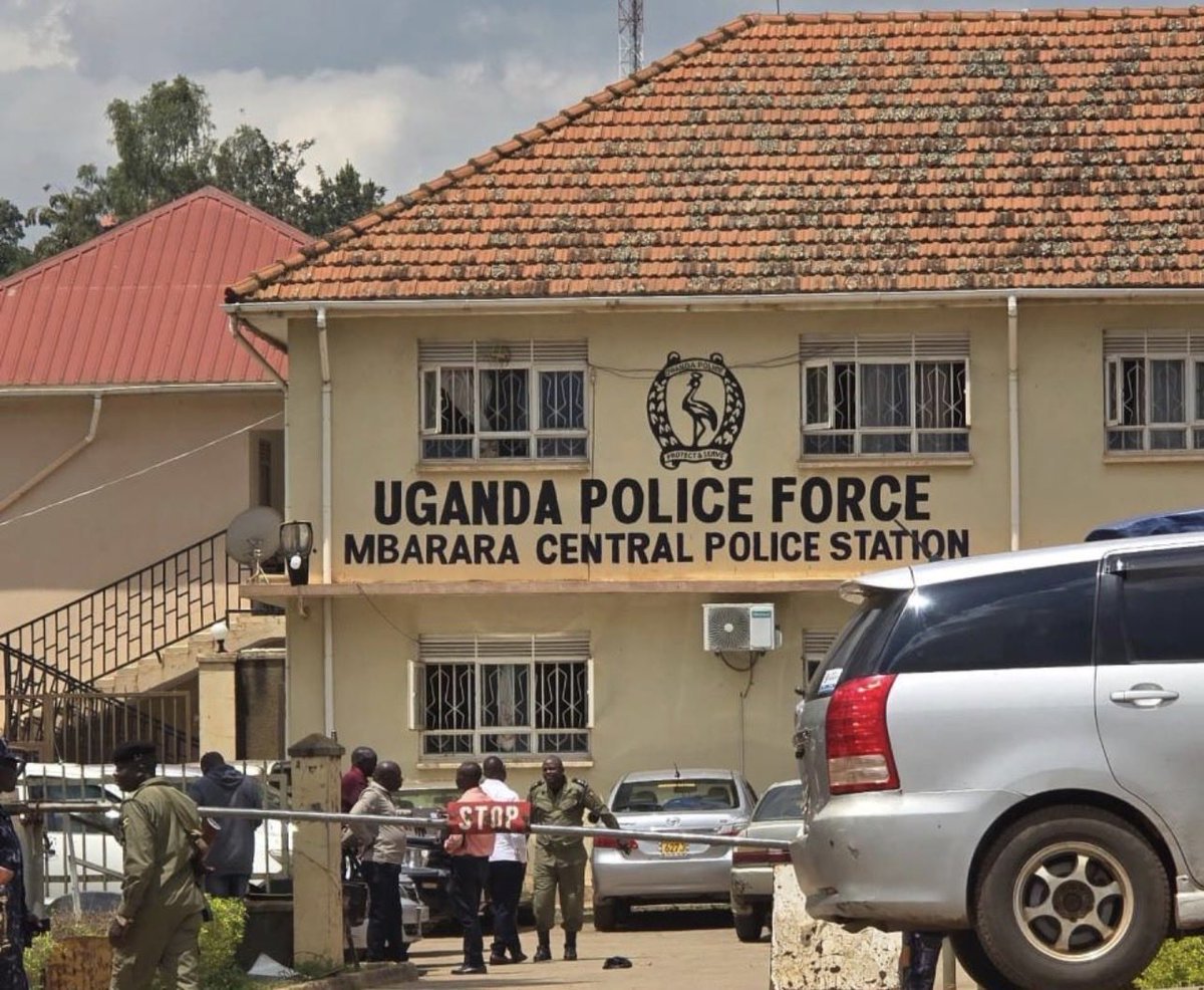 PrinceJonani's tweet photo. Over 83% of citizens fear retaliation for reporting graft, creating a climate of silence that shields corrupt networks.#FixingUganda https://t.co/E8qN6vXkkL