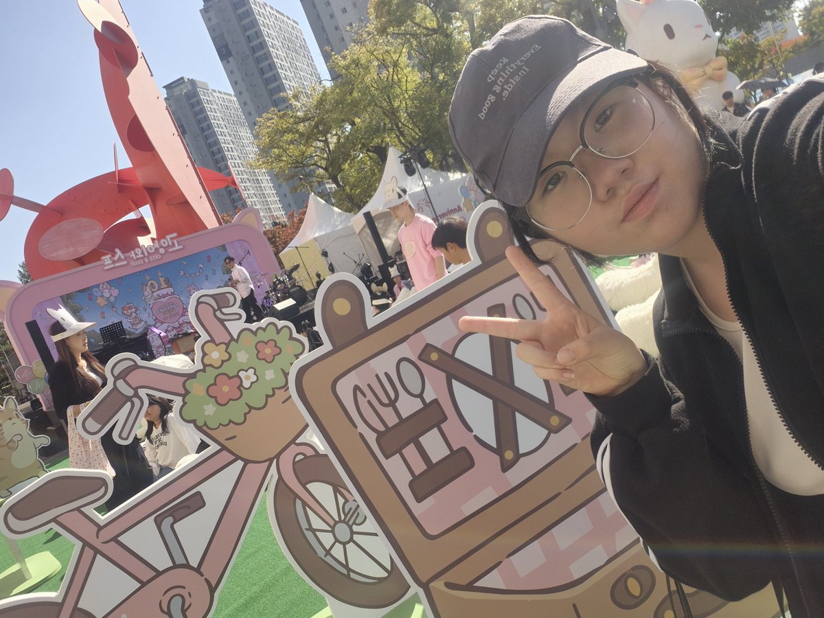 taeing4h's tweet photo. 아쿠아필드 공짜 이용권 야르 https://t.co/9YUhp7AYUH