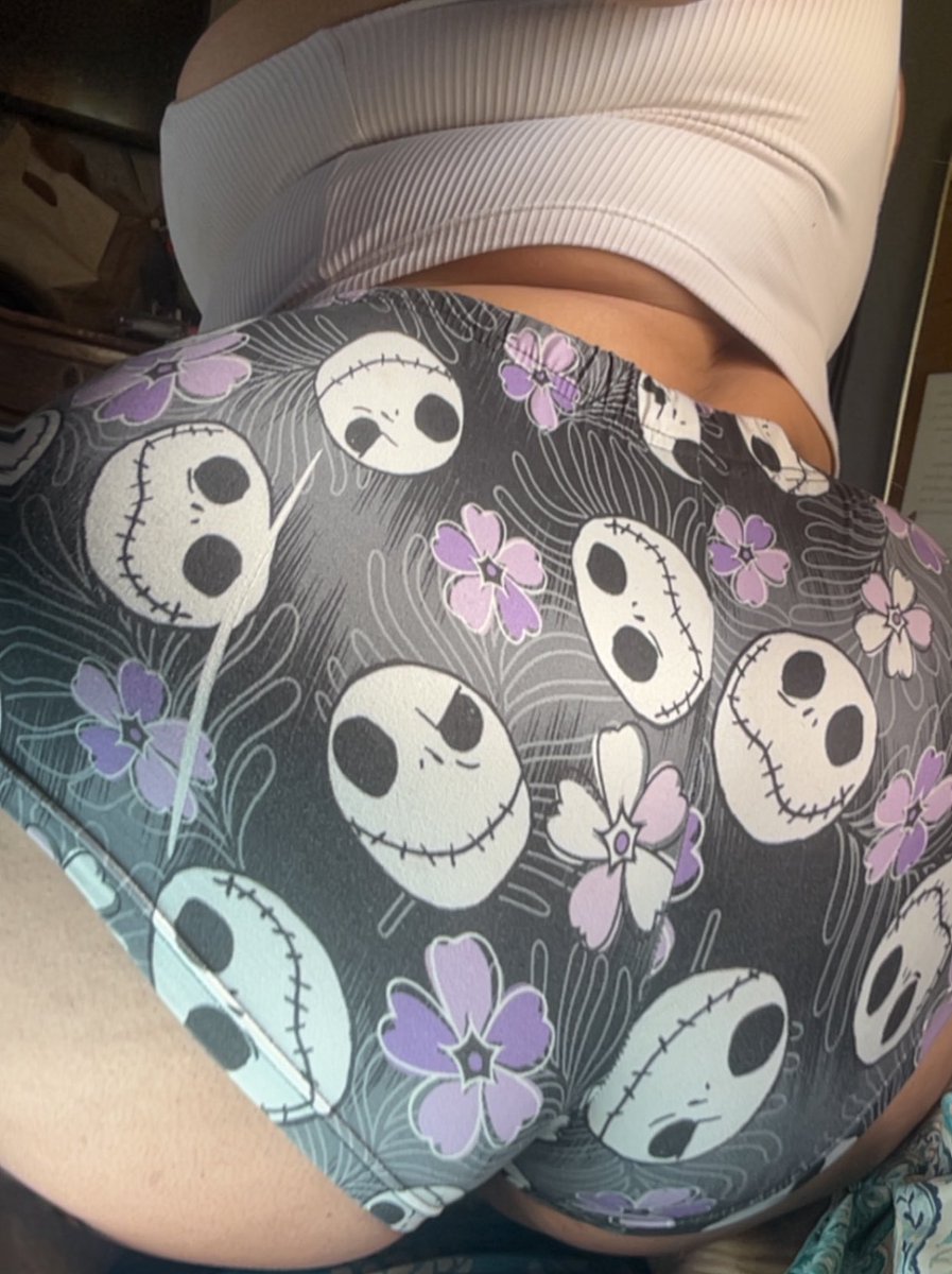 lilspithy's tweet photo. Yup bored and horny https://t.co/eUiWoPnmT8
