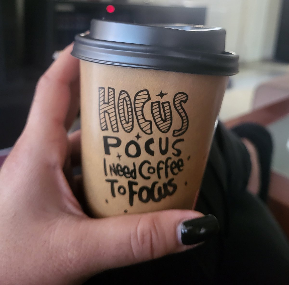 sousourada92's tweet photo. Αυτή τη στιγμή βρίσκομαι στο Hocus...

Καλό σαββατοκύριακο σε όλους μας 
Καλημέρα ρε φρεντς https://t.co/HG4EIDhbOz
