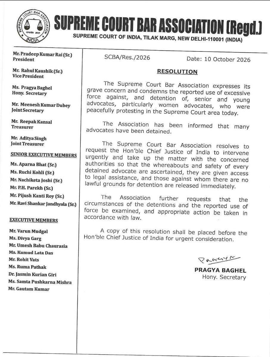 LiveLawIndia's tweet photo. #BREAKING Supreme Court Bar Association urges Chief Justice of India to intervene in the detention of lawyers by Delhi police and Central forces.

SCBA condemns the use of excessive force against, and the detention of senior and young advocates, particularly women advocates, who were peacefully protesting in the Supreme Court area.