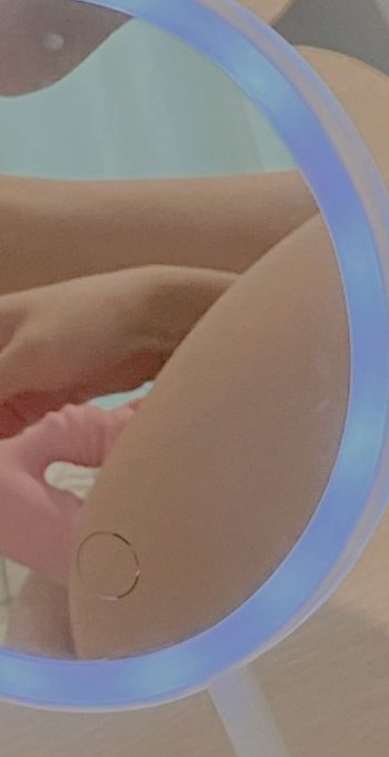 abraham86890501's tweet photo. 저 보면서 딸쳐줘  #섹트 #오프 #자위 https://t.co/rkKcZOeZPV