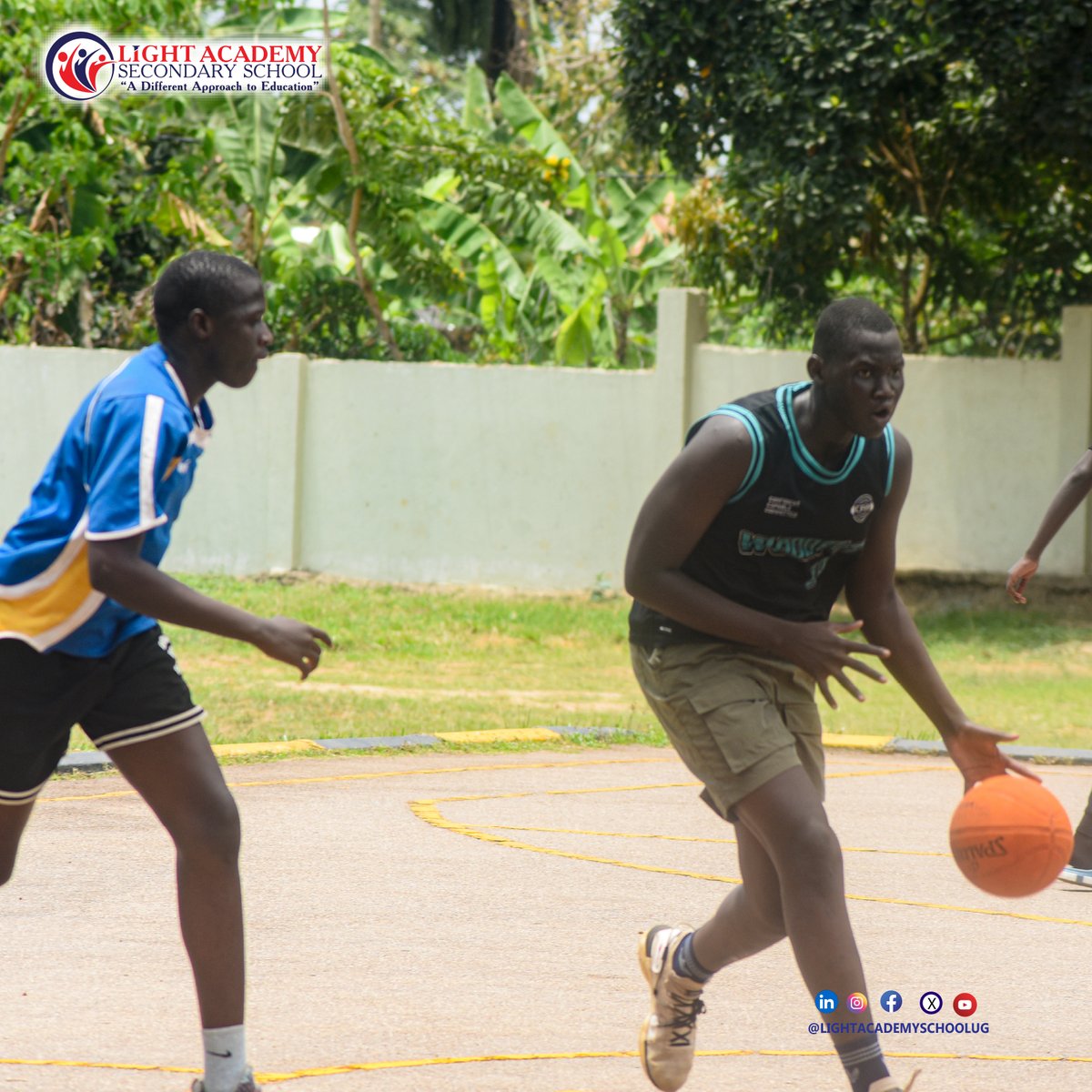 LIGHTACADEMYUG's tweet photo. Light Academy Secondary School celebrated Independence Day in style, with students taking part in various sports such as football, basketball, table tennis, and badminton.
#indepenceday
#LightAcademy s.s
#adifferentapproach to #education https://t.co/WbdsrLnRfd