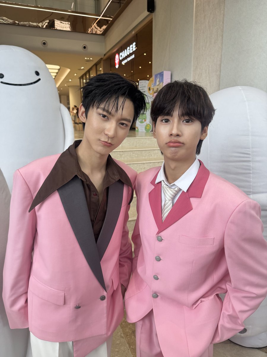Central_Bangna's tweet photo. มาเทอร์จ๋าาา เซ็นทรัล บางนา มีเตงเบ๊บแล้ววค่า💗🙌🏻

#CentralBangnaxRyujinPatji
#CentralBangnaxOhae
#NewCentralBangna
#CentralPattana 
#CentralBangna https://t.co/f0mcTKpnkI