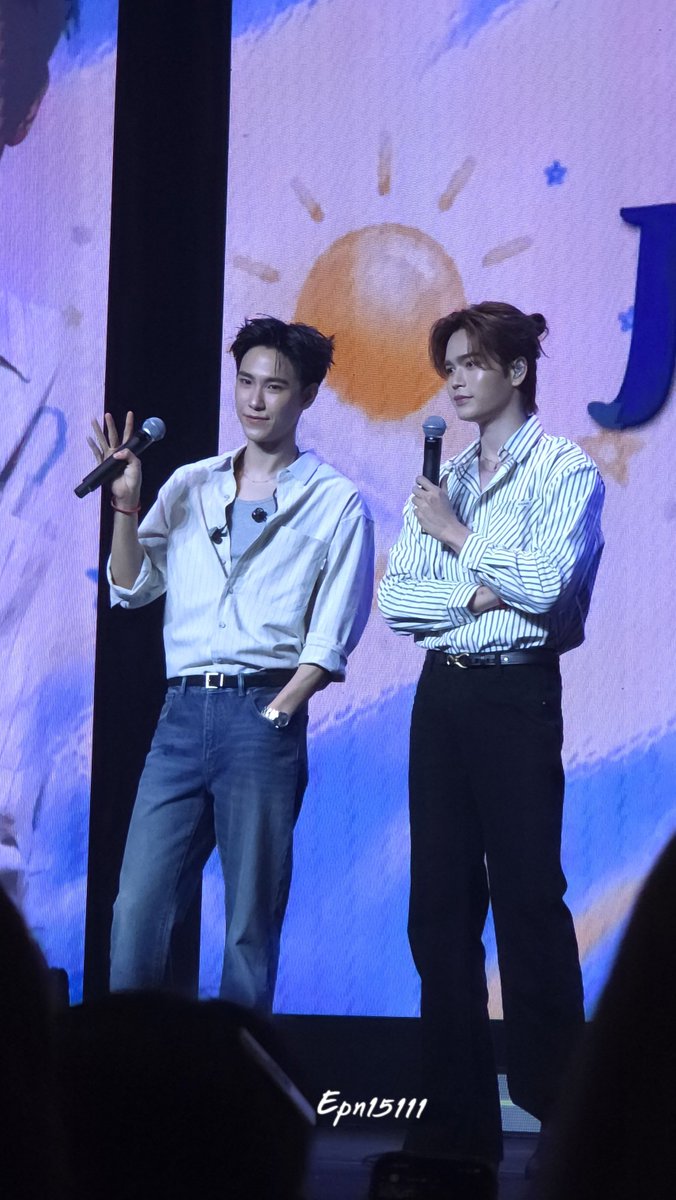 epn15111's tweet photo. โคตรรรรรอันตรายยยย

JUNIORMARK NEW HORIZON VN

#JuniorMarkFMinVietnam https://t.co/njzLEYWtlr