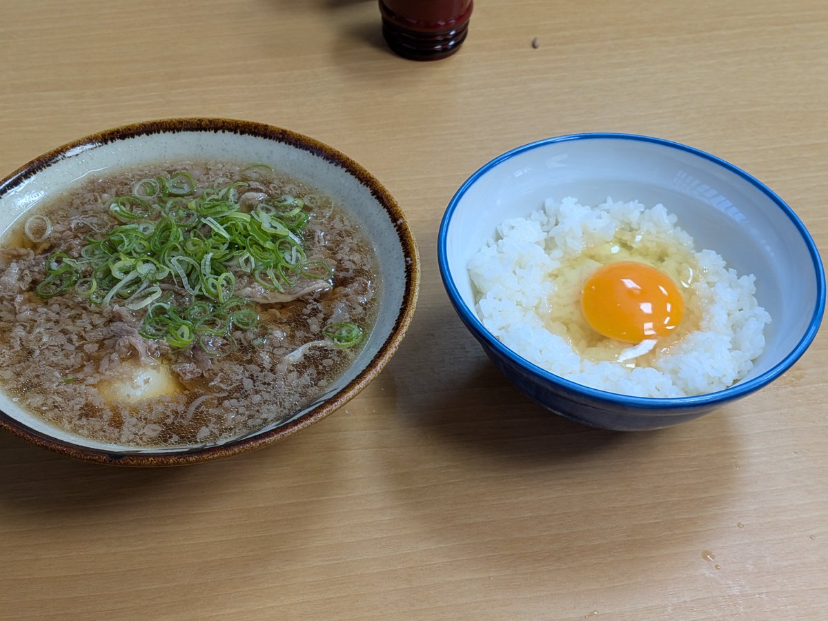 idumu's tweet photo. 最後に肉吸い＋卵ご飯！
美味しかったけど、1時間待って食べる物じゃないかな https://t.co/6pgrr7j4ZR