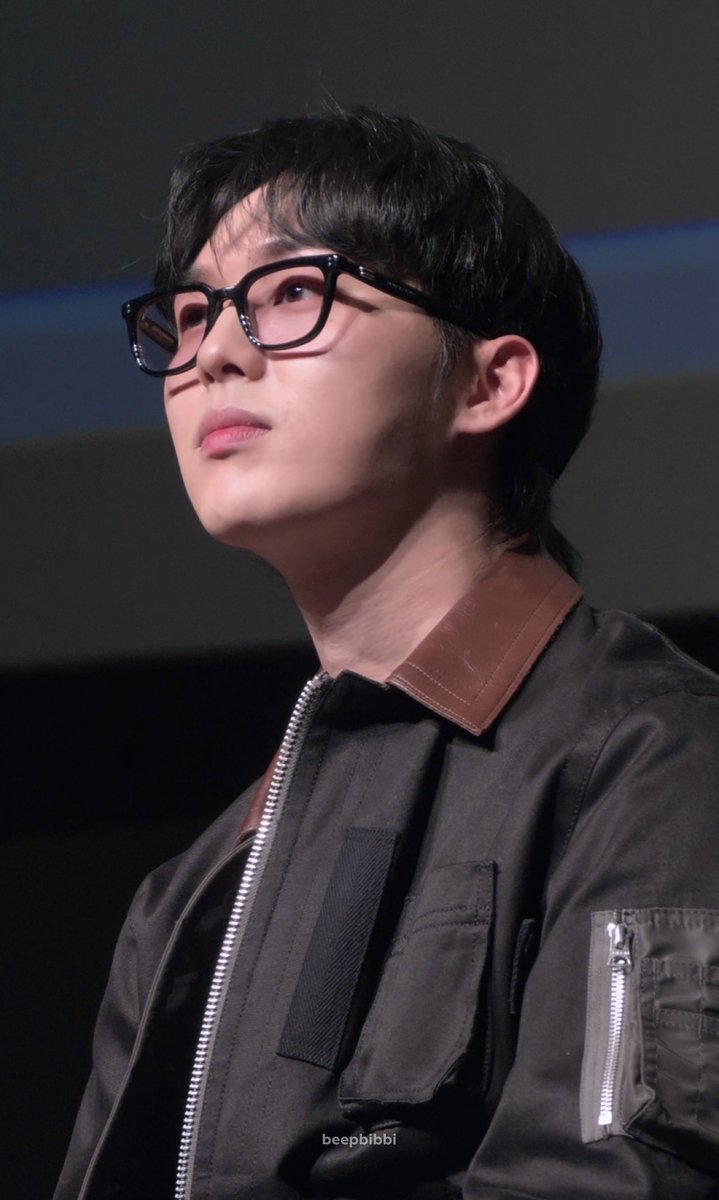 beepbibbi's tweet photo. BIFF 꿀알바 GV #최현욱
10월30일 빨리 오라 희동이 또 보고싶 https://t.co/seUEv8ePRL