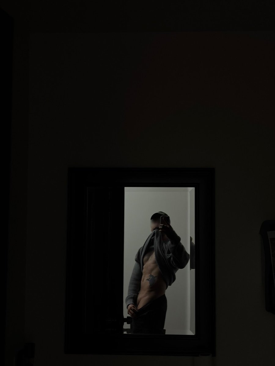 OhReekooo's tweet photo. ⋆ ⋆✧ ♡ ✧⋆ ⋆
     pinned 
      - rico -
❀ not new to nsfwtwt 
✿ he/him 31
❀ soft + hard kinks…
✿ faceless for the most part 
❀ aquarius lad
✿ gaming, climbing, music and moree :3
❀ 3 gatitos 

♡ + ↻ 4 moots

#nsfw #nsfwtwt #nsfwmoots https://t.co/XA2jDmy1Oj