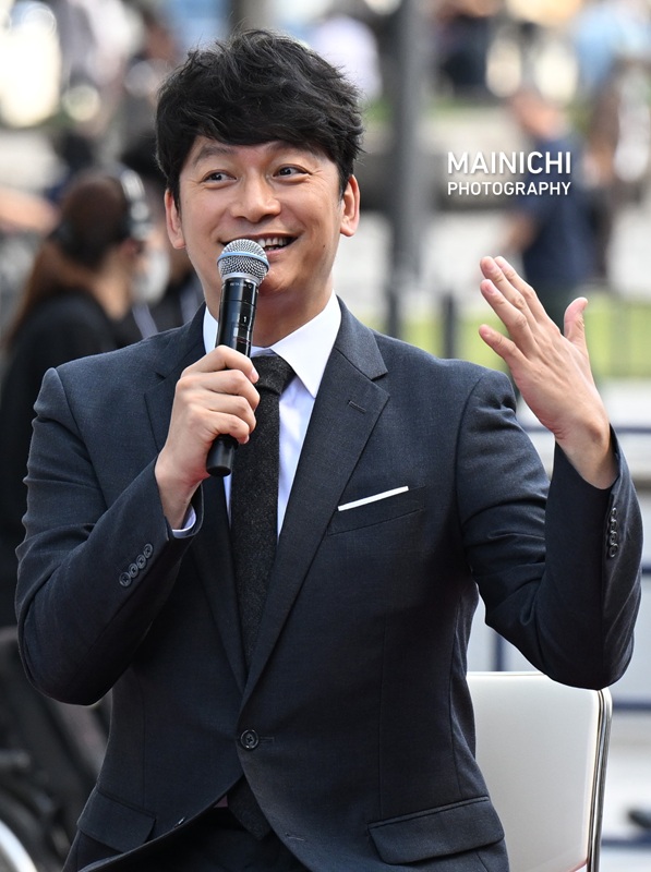 hirakawa_photo's tweet photo. 障害のある人とない人の交流と相互理解促進を目指す「ともともフェスタ2026」を撮影しました。JR東京駅前ではスペシャルトークイベントに香取慎吾さんが登場し、車いすテニスの齋田悟司さん、車いすラグビーの乗松隆由さんとパラスポーツについて語り合いました。
写真特集→https://t.co/BbBJ1Ua2lN https://t.co/XIBVzdLCDN