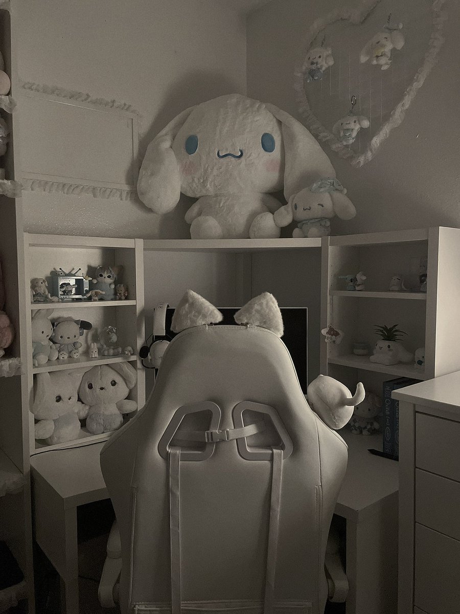 tomie's tweet photo. do u guys fw the setup https://t.co/OWB7tUFnXg