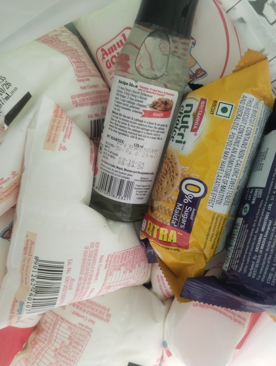 ankit027dubey's tweet photo. @Swiggy @SwiggyCares Received an expired Ching’s Secret White Chilli Vinegar in my order! This is unacceptable and raises serious concerns about food safety. Order ID: 250575381942468. I expect an immediate replacement or full refund. Never expected this service from Swiggy!🤬🤬 https://t.co/UW7YoQwCEC