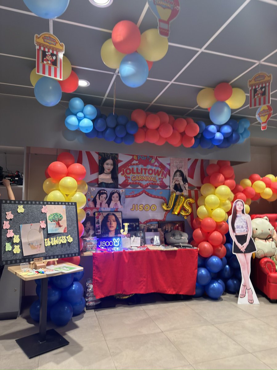 danichuyaa_'s tweet photo. HAPPENING NOW

JISOO CLICK EVENT

@officialBLISSOO #JISOO #CLICK #SOOYASCLICKWITHJISOO #BIDAANGSOOYA https://t.co/L4ZcmhoOO8