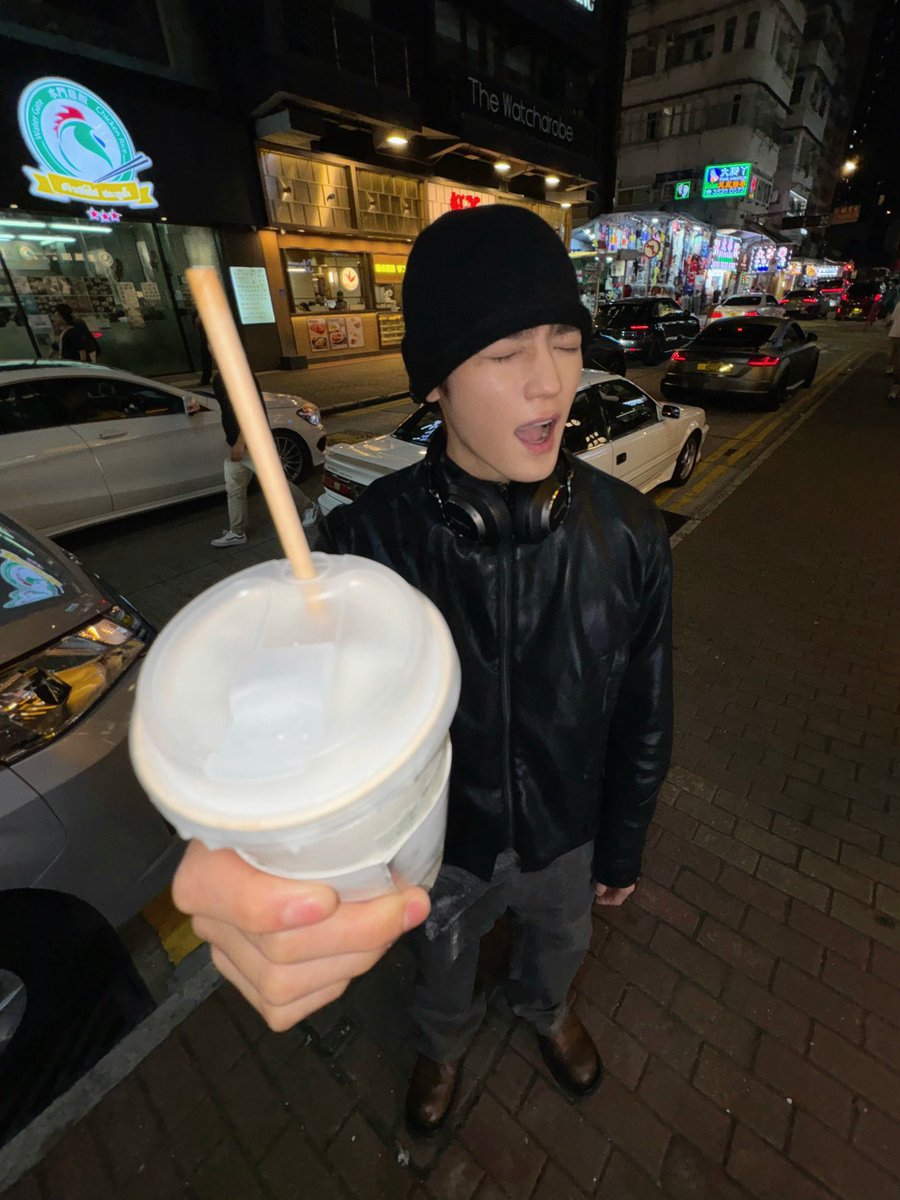 rosesty_'s tweet photo. 아니진짜심해… https://t.co/mvY7euA1Hi