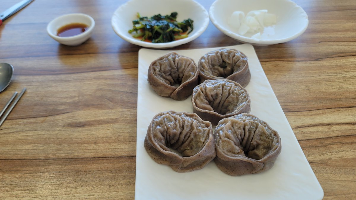 leech5004's tweet photo. 강릉 명경막국수 먹고 경포대 를보다
경포대에는 경포호가 보이는 매력이다. https://t.co/BR3ICmV3hY