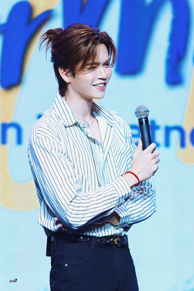 bbbittersweettt's tweet photo. พี่คูณ!!!!!!!!!!!! In your area !
JUNIORMARK NEW HORIZON VN
#JuniorMarkFMinVietnam
#markjrtn @Markjrtn ⋆☾ https://t.co/0Zl6V45pza