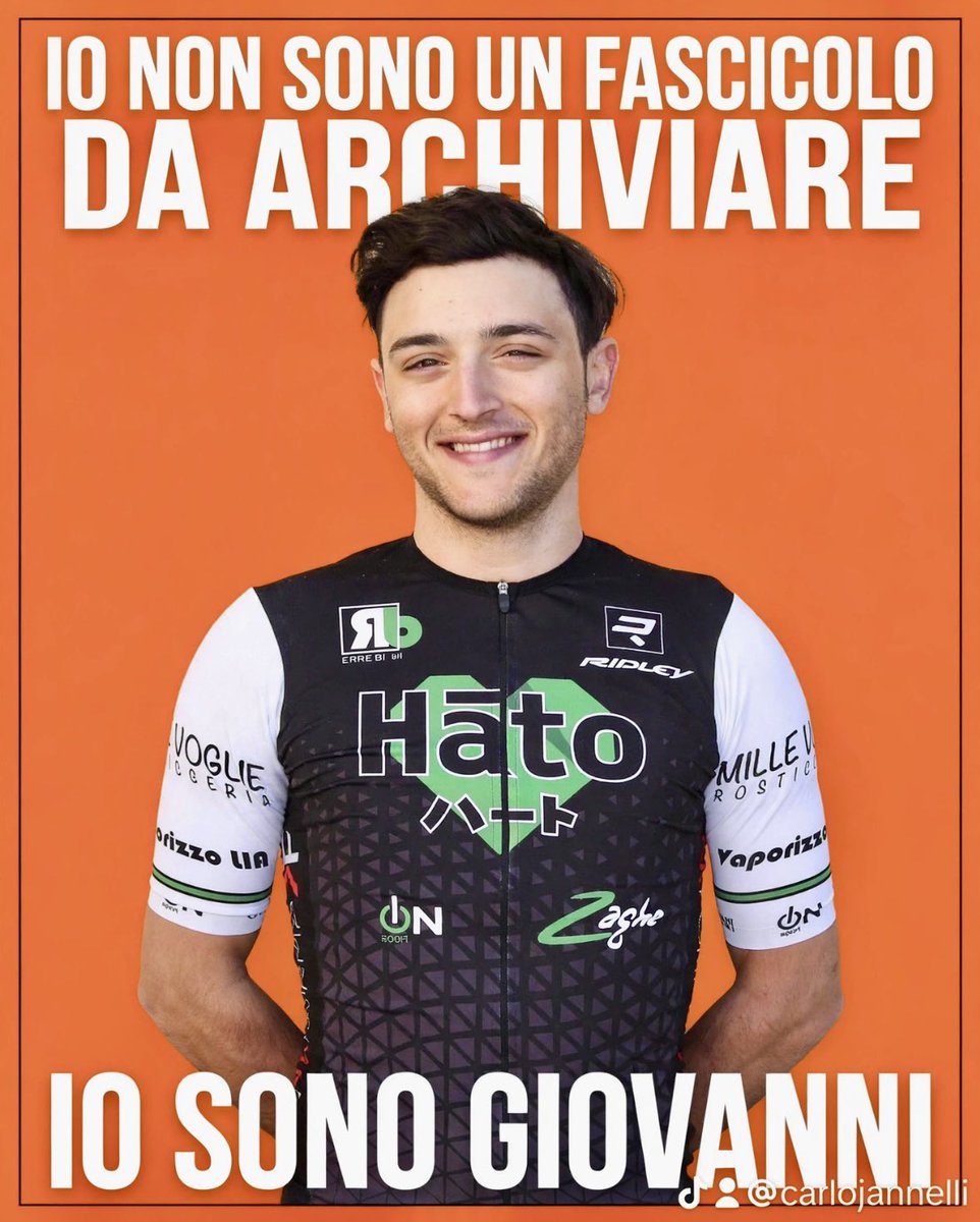BabbodiGiovann1's tweet photo. #garlasco APPELLO AGLI ITALIANI
PER GIOVANNI. PER LA VERITÀ. PER LA GIUSTIZIA.
Sono Carlo Iannelli, il babbo di Giovanni.
Mio figlio Giovanni aveva 22 anni quando, il 5 ottobre 2019, a Molino dei Torti, in provincia di Alessandria, ha perso la vita durante una gara ciclistica, a poco più di 100 metri dal traguardo, dopo aver urtato con la testa un ostacolo non protetto durante una volata finale di gruppo a oltre 60 km/h.
Il procedimento penale è stato archiviato dalla Procura della Repubblica di Alessandria.
In sede civile, invece, il Tribunale di Alessandria ha accertato responsabilità della Federazione Ciclistica Italiana, del presidente della società organizzatrice e del direttore di corsa.
Dopo anni di battaglie, io continuo a chiedere una cosa sola.
NON CHIEDO CONDANNE ANTICIPATE.
NON CHIEDO VENDETTA.
CHIEDO UN GIUSTO PROCESSO PENALE.
Un processo nel quale le prove siano esaminate rigorosamente, le parti possano confrontarsi e ogni responsabilità penale sia accertata nel rispetto della legge e delle garanzie di tutti.
Perché un processo non è una condanna. È la possibilità di accertare la verità.
Giovanni non è soltanto un fascicolo. Era mio figlio, un ragazzo di 22 anni, con sogni, progetti e tutta una vita davanti.
Lo devo a lui. Lo devo alla sua memoria. Lo devo a tutti i ragazzi che continuano a correre inseguendo un sogno.
Quello che è successo a Giovanni potrebbe accadere a chiunque. Per questo la mia battaglia non riguarda soltanto la mia famiglia, ma tutti coloro che credono nella sicurezza, nella responsabilità e nella giustizia.
Non chiedo una condanna. Chiedo che la giustizia possa fare il suo corso.
Perché la verità merita di essere cercata fino in fondo, nel rispetto della legge e dei diritti di tutti.
GIOVANNI È MIO FIGLIO, MA È ANCHE IL FIGLIO DI TUTTI.
Aiutatemi a chiedere verità e giustizia per Giovanni.
Carlo Iannelli
Babbo di Giovanni
#VeritàEGiustiziaPerGiovanniIannelli #GiustoProcesso #SicurezzaNelloSport #giustiziapergiovanni Giustizia per Giovanni - 𝕊𝕚𝕔𝕦𝕣𝕖𝕫𝕫𝕒 𝕡𝕖𝕣 𝕥𝕦𝕥𝕥𝕚