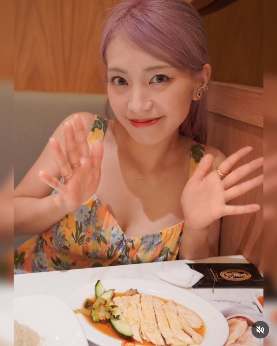arashisakura's tweet photo. miwaちゃん36歳ってマジか！！
可愛すぎるやろ🥰 https://t.co/EcR99pjcjS