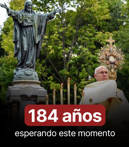 Pildorasdefe's tweet photo. ¡184 AÑOS ESPERANDO ESTE MOMENTO!
Frente a la famosa Cúpula Dorada de la Universidad de Notre Dame, en Estados Unidos, hay una estatua del Sagrado Corazón de Jesús. Pero en sus 184 años, la universidad nunca había sido consagrada formalmente a Él.

Todo empezó con un estudiante, Luke Fisher. En una clase le pidieron proponer un cambio positivo en el campus. Averiguó, descubrió que la consagración nunca se había hecho y empezó a tocar puertas.

Clare Hettich, estudiante de segundo año, lo vivió así:

"Nada supera el momento en que más de mil miembros de la comunidad de Notre Dame, arrodillados alrededor de la estatua del Sagrado Corazón en el campus, se unieron al obispo Rhoades para rezar la oración de consagración".

Si pudieras consagrar al Sagrado Corazón un lugar de tu vida, tu casa, tu trabajo o tu escuela, ¿cuál elegirías?

❤️‍🔥