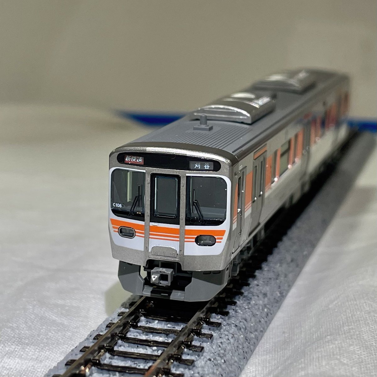sscmodel's tweet photo. 315系ステッカーをKATO製品に貼った例です https://t.co/0hZU9GkKrj