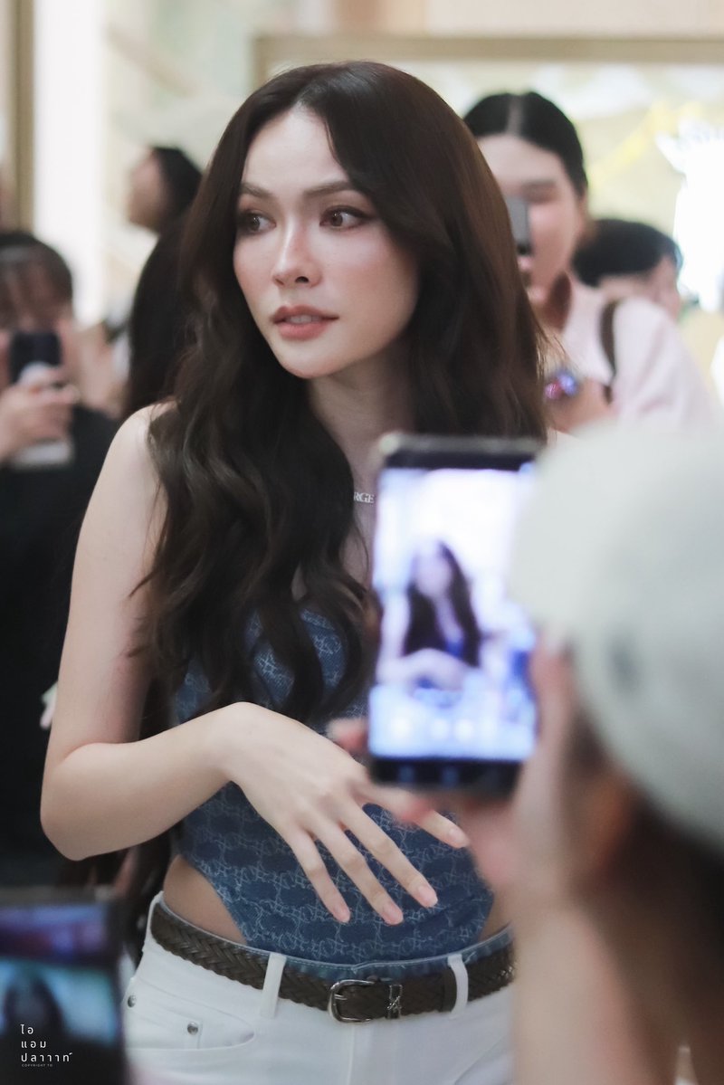 iampla_p's tweet photo. มอนิ่งเจ้าเร้ก 🫶

CL AT SIAM PARAGON BIFW26
#BIFW2026MergeXCharlotte
#ชาล็อตออสติน #CharlotteAustin https://t.co/RMecc9LMgv