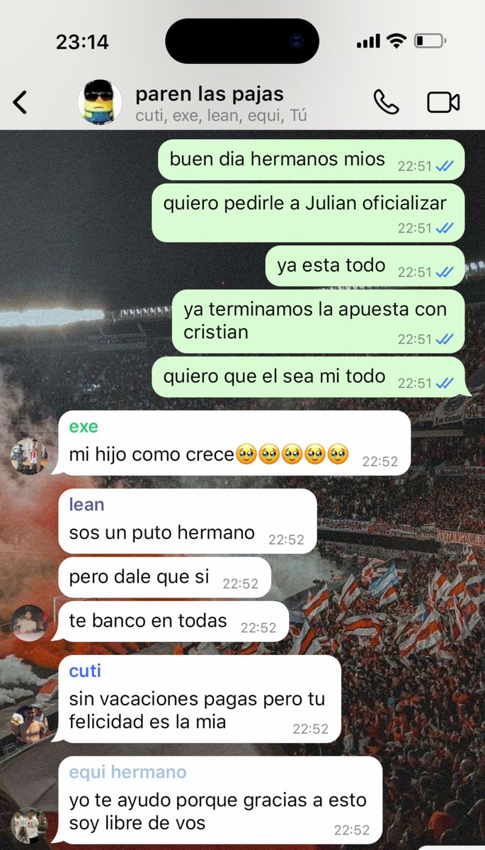 sourtimezs's tweet photo. — 113 enzo: juli queres ser mi novio
giuliano: no pasaras enzo fernandez https://t.co/PFYsgFUeac
