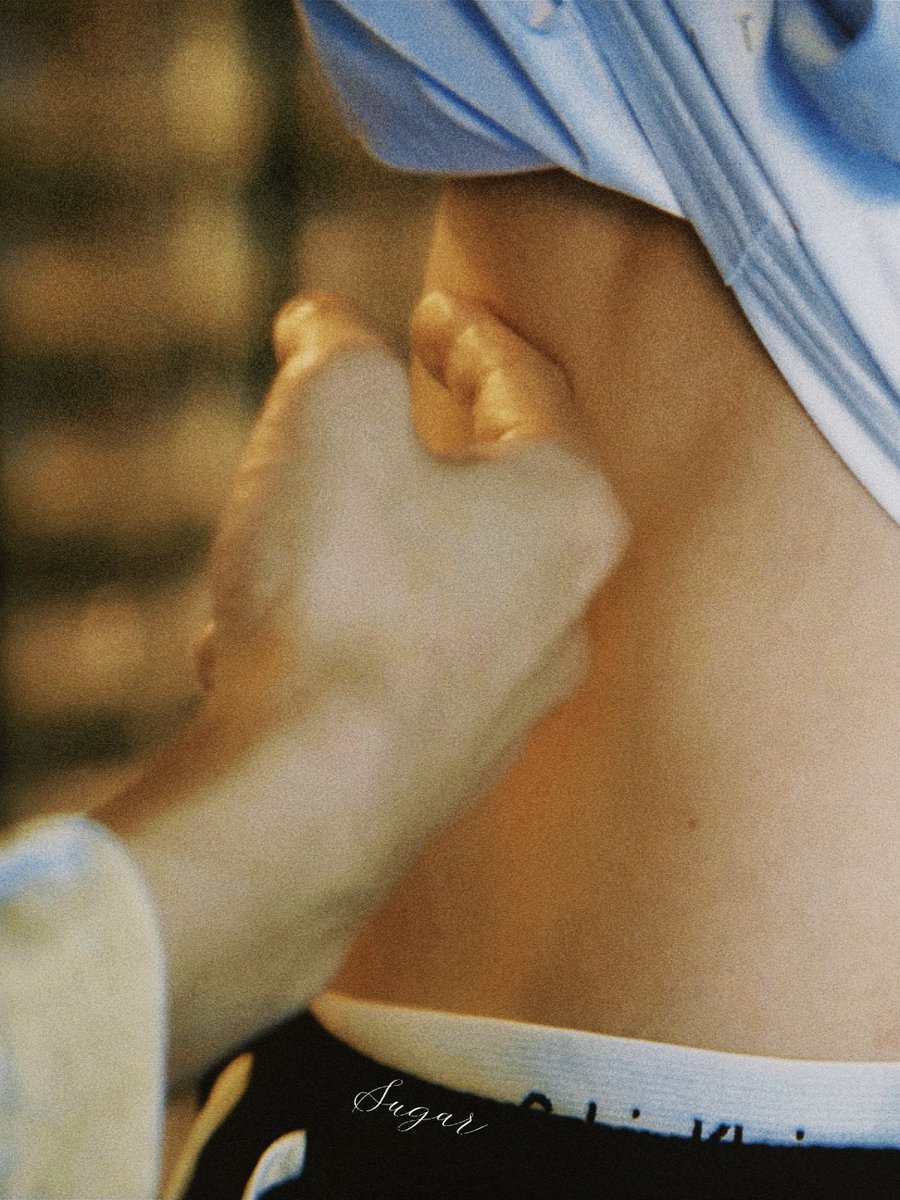 Jiushiyiketang2's tweet photo. 🎞️触碰
#foolinlove #blseries
#Tailai #YSeries188Group https://t.co/kkK3ge9JYJ