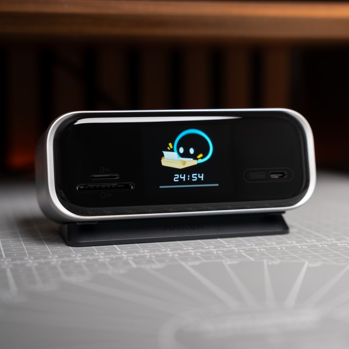Anker_Charging's tweet photo. The chill work setup you didn't know you needed. ๐ป๐ฟโก
Shop now: https://t.co/Y8vNEONu3Y
#AnkerSmartDisplayHub https://t.co/UtQ6SxDVeK
