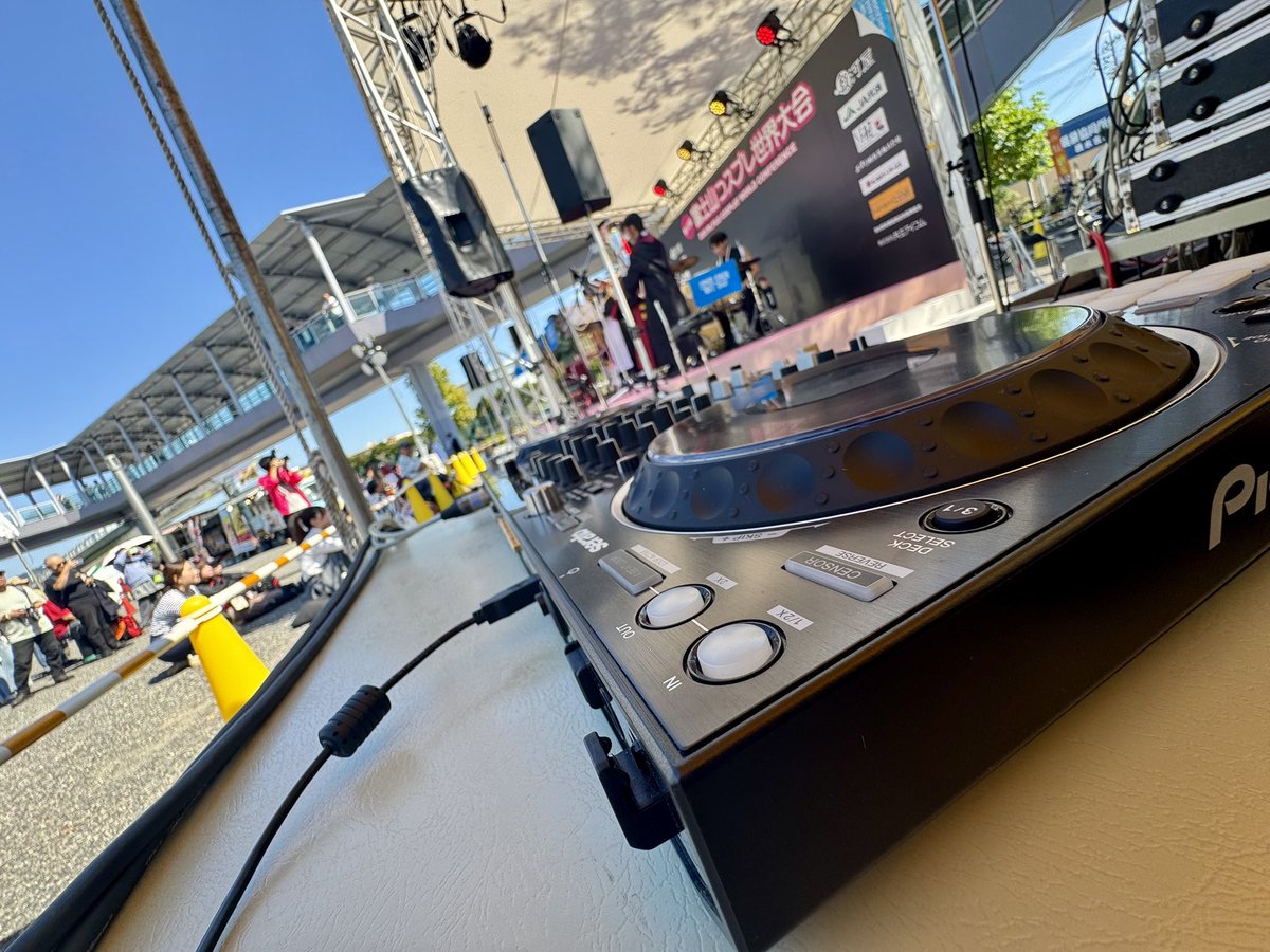 general_com's tweet photo. #富士山コスプレ世界大会 開幕しました☀️
今年もランウェイでDJします🎧
是非遊びに来てください🙌
#富士コス #コスプレ #静岡 #DJ https://t.co/48ZirY36fK