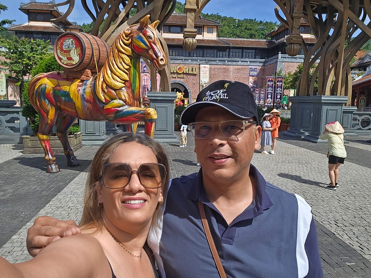 ngocchi616's tweet photo. More wonderful memories from magical Ba Na Hills. Thank you, Mr. Rabii Fawzi, for sharing these beautiful family photos. Wishing you an amazing journey through Ho Chi Minh City and the Mekong Delta. https://t.co/aWfZlpAkdJ
