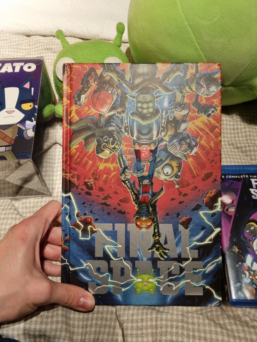 Morde2580's tweet photo. @FinalSpace @OlanRogers

There are so many words that could describe what i felt reading Final Space: The Final Chapter

But the main one is being thankful that it exists. I'm thankful for watching this show because it changed my life and I'm thankful for this graphic novel (1/4) https://t.co/pygssJGXMC