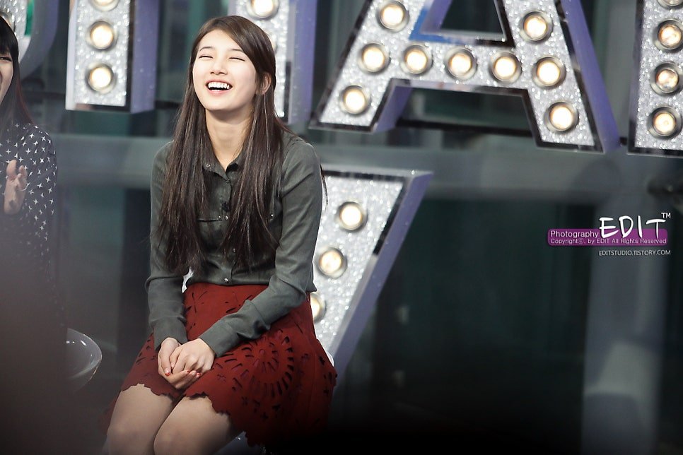 SUZYLOCALPRIDE's tweet photo. 인간 숮 태어나줘서 ㄱㅅㅎㅇ
건강하세요! 🫂 
#HappySUZYday https://t.co/vqNbcAyVWM