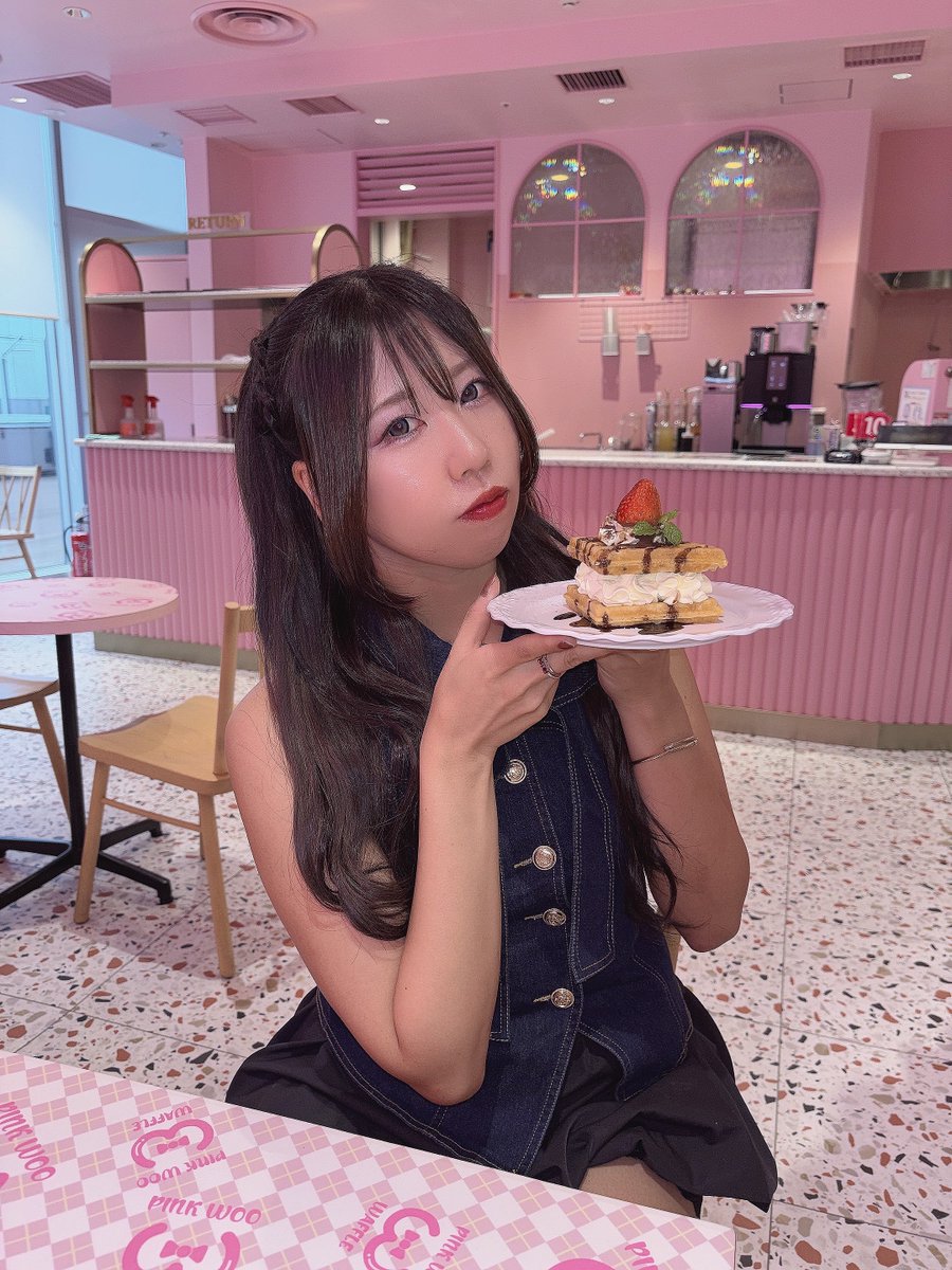 chuluyun's tweet photo. 今日は河原町の店舗様へ販売会のお手伝い♡
先月に引き続き今月もお邪魔します🙋🏼‍♀️

対応は14:20のみです。
よろしくお願いします🌼 https://t.co/sZ5gQgLgt2