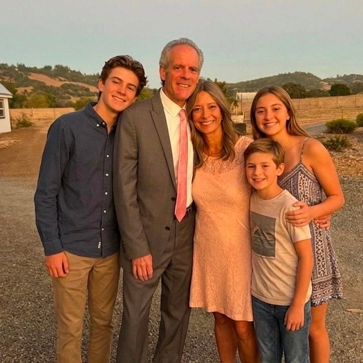 TuckerGringo's tweet photo. @NickJFuentes Amy Acton's family:

Vivek's family: https://t.co/yhapu5mRkk
