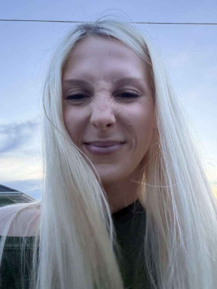 cicin0tpizza's tweet photo. Nose wrinkles!!! https://t.co/s5ZDO0vp5r
