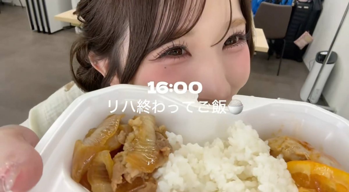 y_i_tCT's tweet photo. きゃんちゅーset logに映るなちさんもぐもぐ率めちゃ高い笑 #小川奈々子 https://t.co/FOVcGVinlw