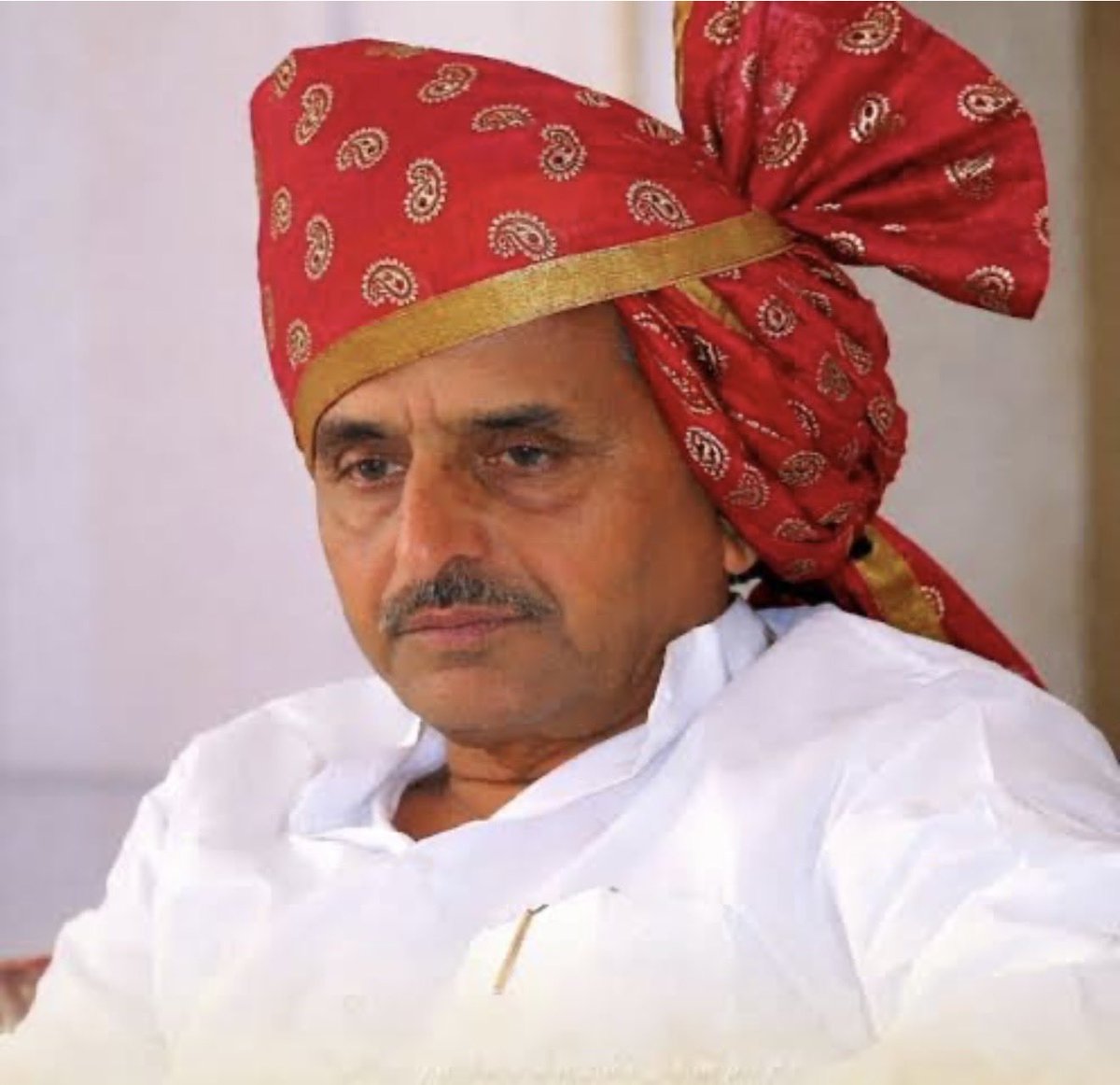 proframgopalya1's tweet photo. महान समाजवादी नेता , भारत के यशस्वी  पूर्व रक्षा मंत्री  ,  उत्तर प्रदेश के भूतपूर्व मुख्य मंत्री  , समाजवादी पार्टी के जनक पद्मविभूषण नेता जी मुलायम सिंह यादव की पुण्ड्य तिथि पर विनम्र श्रद्धांजलि । कृतज्ञ राष्ट्र उनके द्वारा  देश के लिए  किए गए अविस्मरणीय योगदान को सदैव आदर पूर्वक स्मरण करता रहेगा । शत शत नमन !