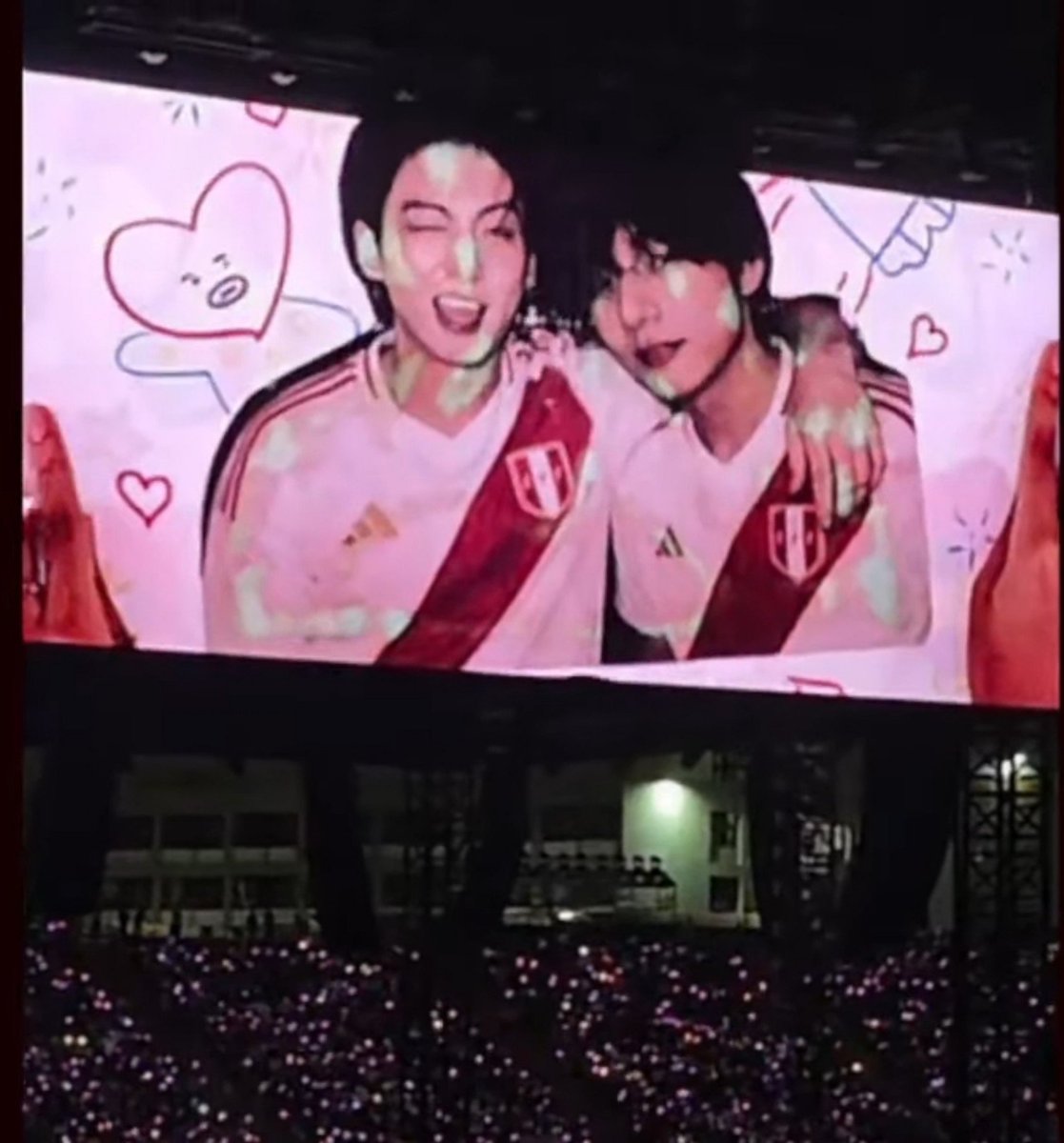 Taekoomania's tweet photo. TAEKOOK POSTERS 🔥 https://t.co/4nRDwCV8QY