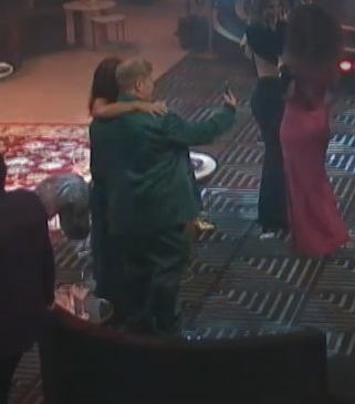 philocomentia's tweet photo. O que tem nessa cachaça Carelli?
🤣🤣🤣

#Afazenda18 https://t.co/4A0kXKReh2
