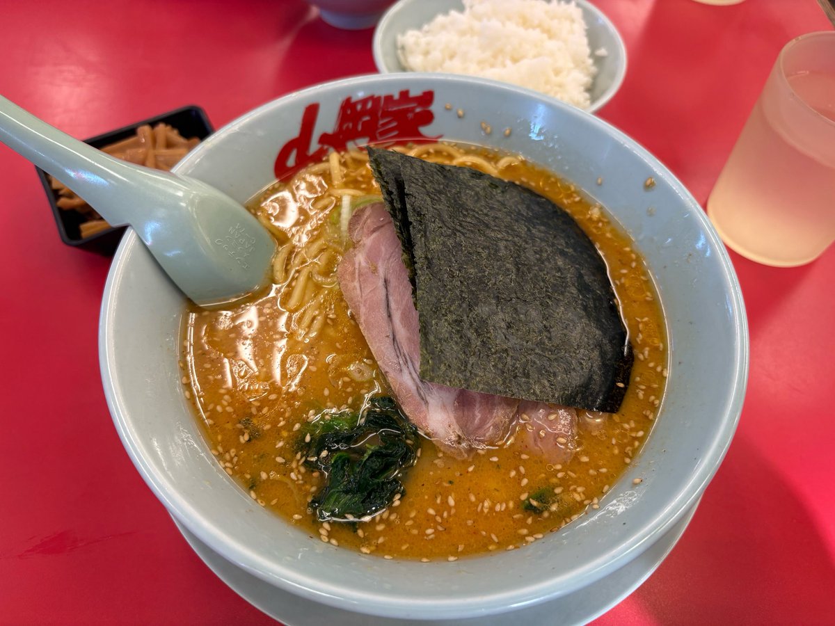 nyen_vrc's tweet photo. 弟と食べにきた♪ https://t.co/EB76T8cUf1