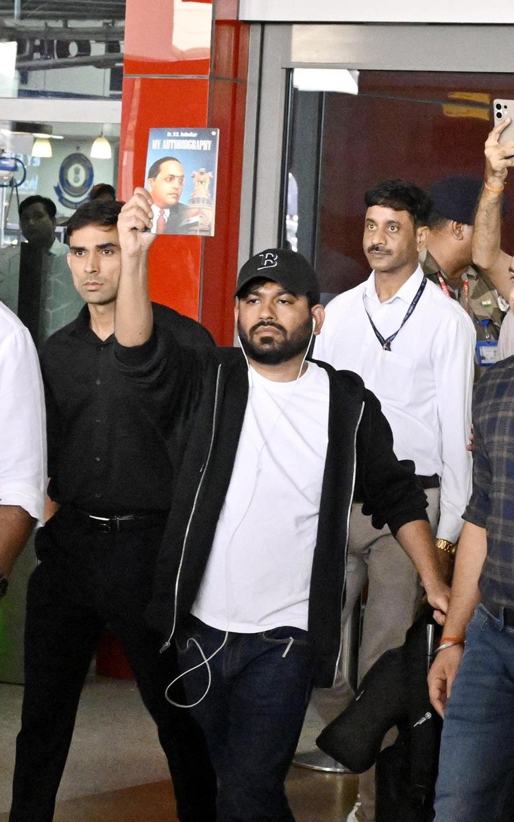 CristianoCR7_un's tweet photo. The man who exposed BJP and Modi. https://t.co/3rmBtMMAYW