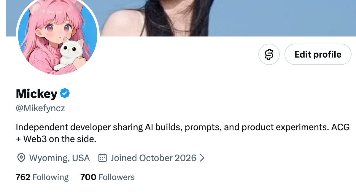 Mikefyncz's tweet photo. I’ve hit 700 followers
I’m one of those lucky ones the algorithm smiled upon yesterday. Sorry I didn't follow back a lot of you; I was busy working on my game all day. https://t.co/Esv76ZcogA