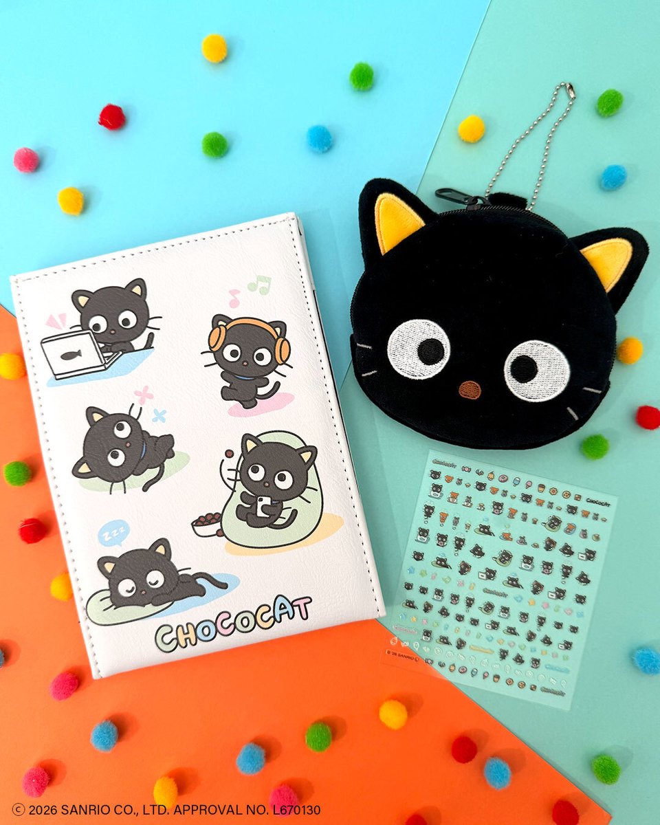 thankyoumart's tweet photo. 『サンリオキャラクターズ』より、
「#チョコキャット」のアイテムが登場🎶🐾

のんびりゆる���と過ごす
「チョコキャット」に癒されちゃう🪴📕

もちろん全部390円(税込429円)🏷️

10月16日(金)より全国のサンキューマート店舗と
公式オンラインショップにて入荷順次販売🛒 https://t.co/pufyaByZMt