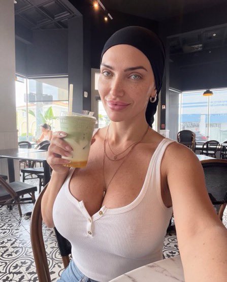 Sarahalbachaaa's tweet photo. 🥰🥰 https://t.co/6yf8NNfBAo