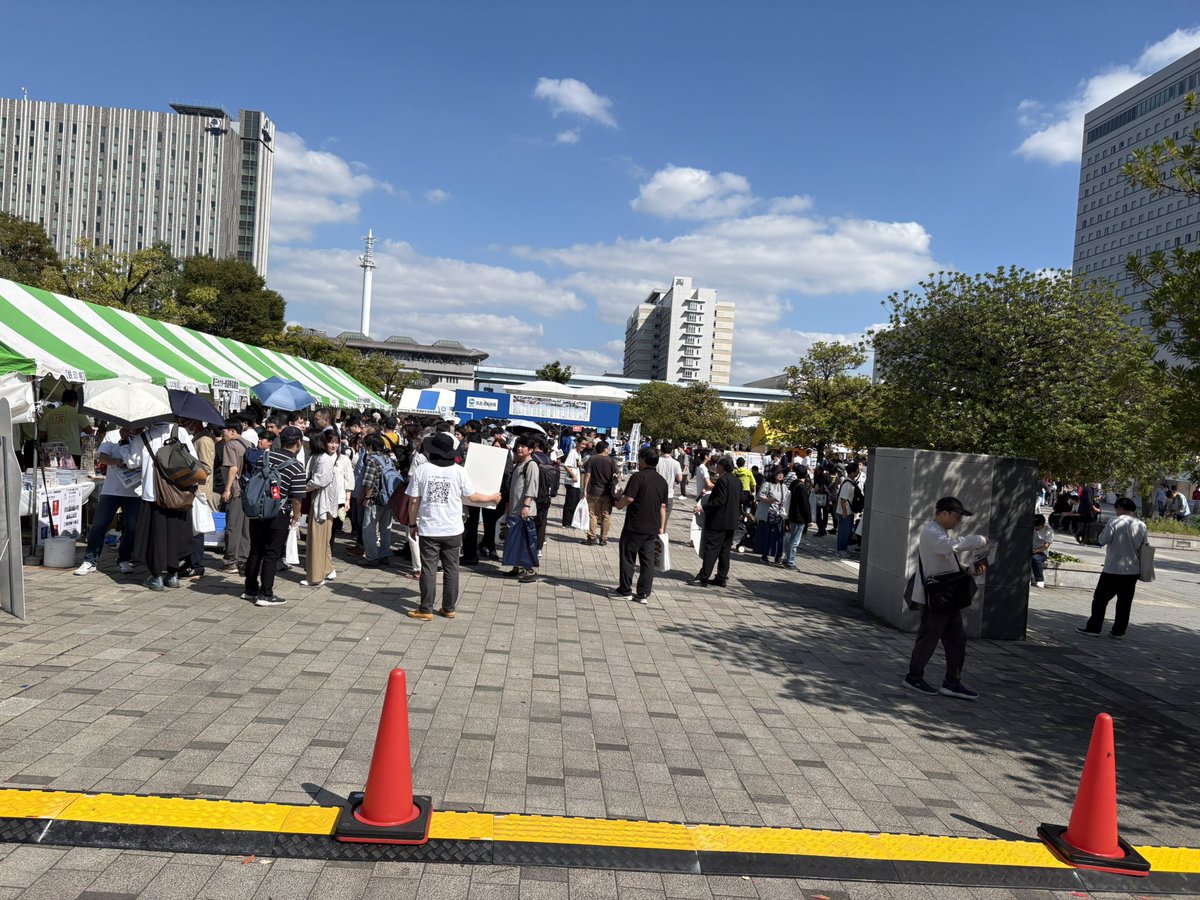 L1L0416's tweet photo. 有明なんかイベントやってる？？？ https://t.co/Lf8J74Y7NT