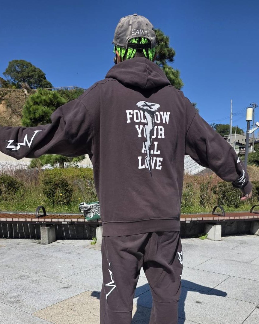 perfectlives_jp's tweet photo. 上杉研太 着用
I’M MADMAN HOODIE
FADE BLACK / L
I’M MADMAN EASY PANTS
FADE BLACK / S
https://t.co/zHE3p2BL49
#perfectlives
@perfectlives_jp
@KentaUesugi https://t.co/ez5l8nWohf