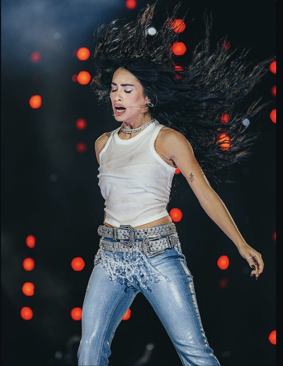 MundoFamososOk's tweet photo. Hoy cumple 35 años nuestra Popstars Favorita ❤️‍🔥 Si no existieras, habria que inventarte, no hay, no hubo ni habra otra igual! Feliz Cumple Lali https://t.co/dHIg3uYDXb