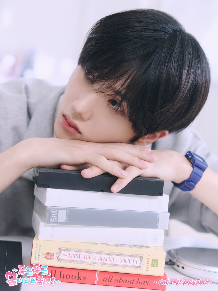 dreaMin2u_'s tweet photo. 하 내 첫사랑 같다..... https://t.co/KOyzD8QStc