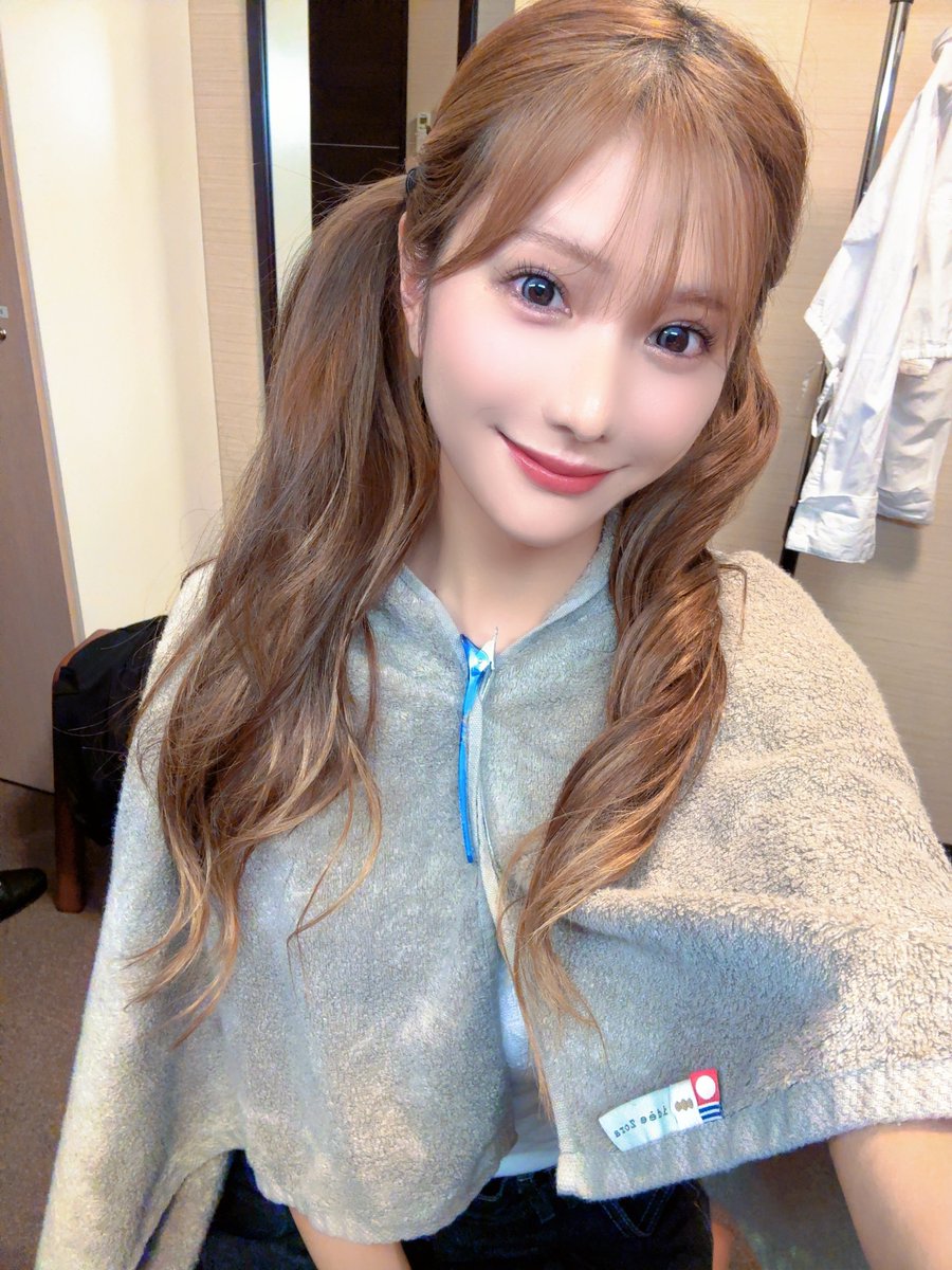 Airi_club's tweet photo. #愛梨ちゃんタイム
🍎12:05

10月10日(土)
#銭湯の日 ♨️
サウナ行きたいな〜😐
皆さん連休のご予定は？

スーパー銭湯♨️
サウナ好き🥰なのに時間が無くてスーパー銭湯にも行けない…😨

今日からクライマックス第1ステージが始まる‼️ドキドキ😃

射手座♐️⬇
https://t.co/PI5L0FL1nx
#谷川愛梨 https://t.co/ZYgCXTqFcr