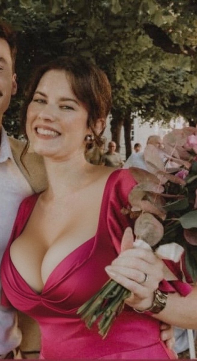Johnsqvcp's tweet photo. Loser cuck is being disobedient so his sister Lisa is getting posted and turned into a web slut. Save and share her. 15 likes and I’ll post her ig

DMs open to submissions https://t.co/b68Tmyb3fs